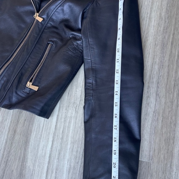 Leather jacket - Picture 6 of 8